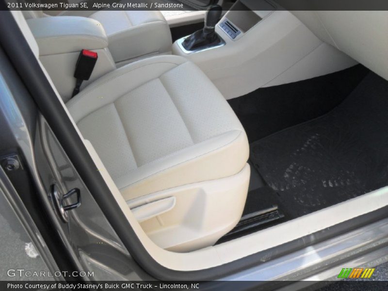 Alpine Gray Metallic / Sandstone 2011 Volkswagen Tiguan SE