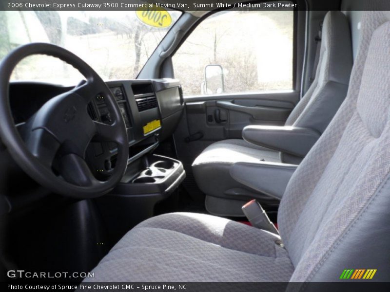 Summit White / Medium Dark Pewter 2006 Chevrolet Express Cutaway 3500 Commercial Moving Van