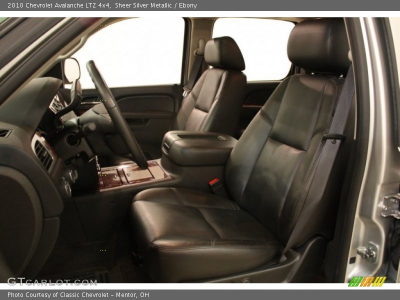 Sheer Silver Metallic / Ebony 2010 Chevrolet Avalanche LTZ 4x4
