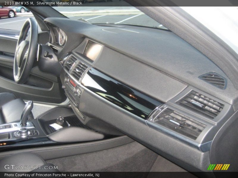 Silverstone Metallic / Black 2010 BMW X5 M