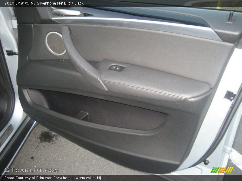 Silverstone Metallic / Black 2010 BMW X5 M