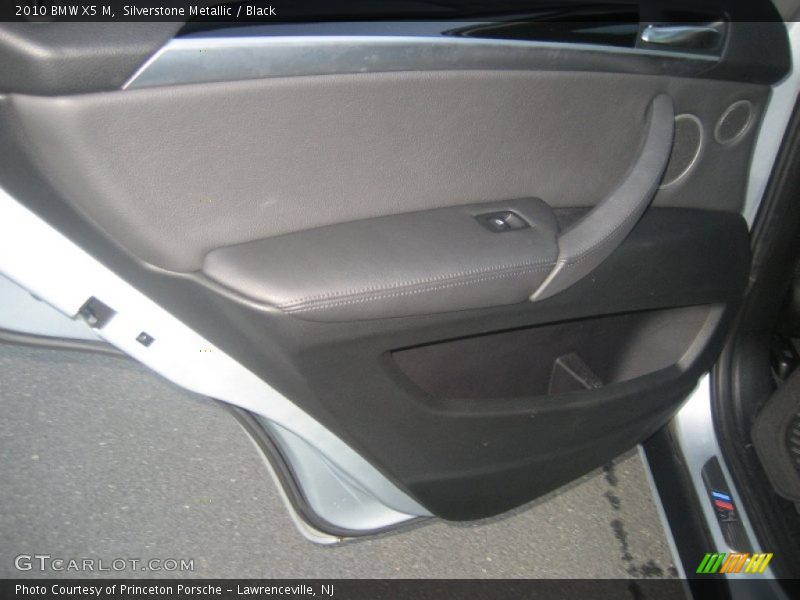 Silverstone Metallic / Black 2010 BMW X5 M