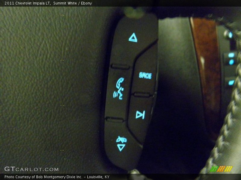 Summit White / Ebony 2011 Chevrolet Impala LT