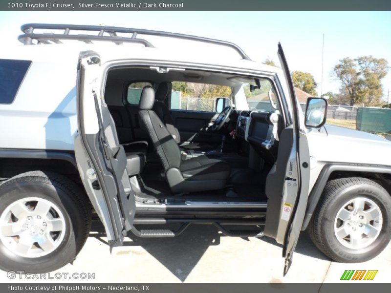 Silver Fresco Metallic / Dark Charcoal 2010 Toyota FJ Cruiser