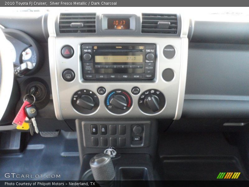 Silver Fresco Metallic / Dark Charcoal 2010 Toyota FJ Cruiser