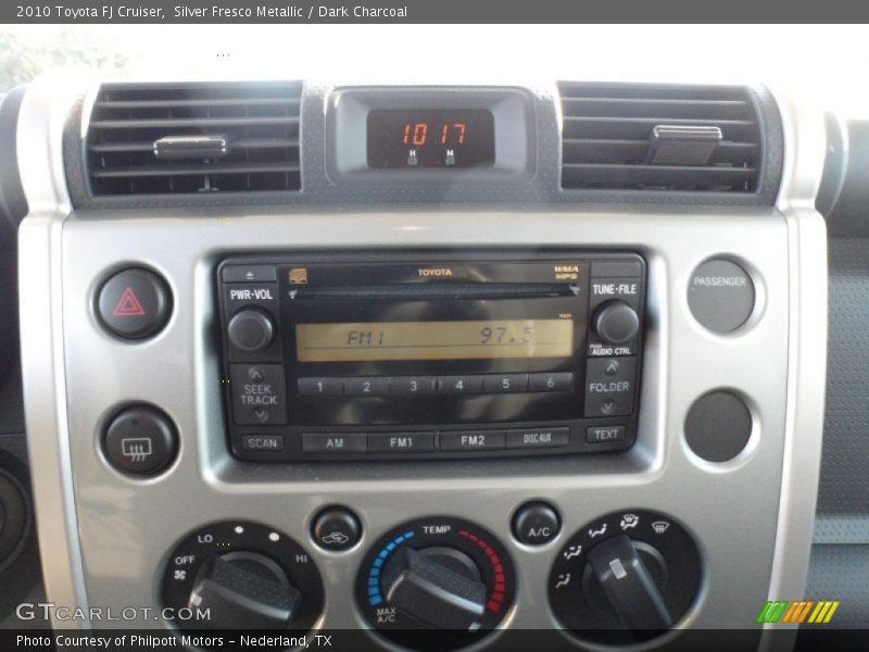 Silver Fresco Metallic / Dark Charcoal 2010 Toyota FJ Cruiser