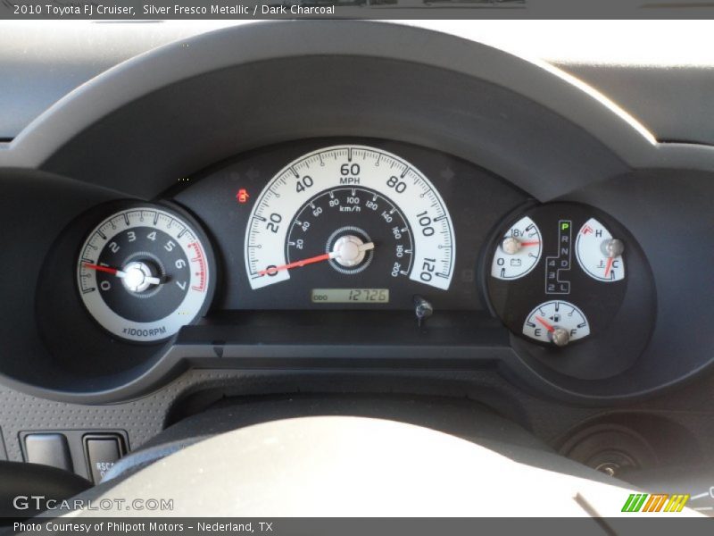 Silver Fresco Metallic / Dark Charcoal 2010 Toyota FJ Cruiser