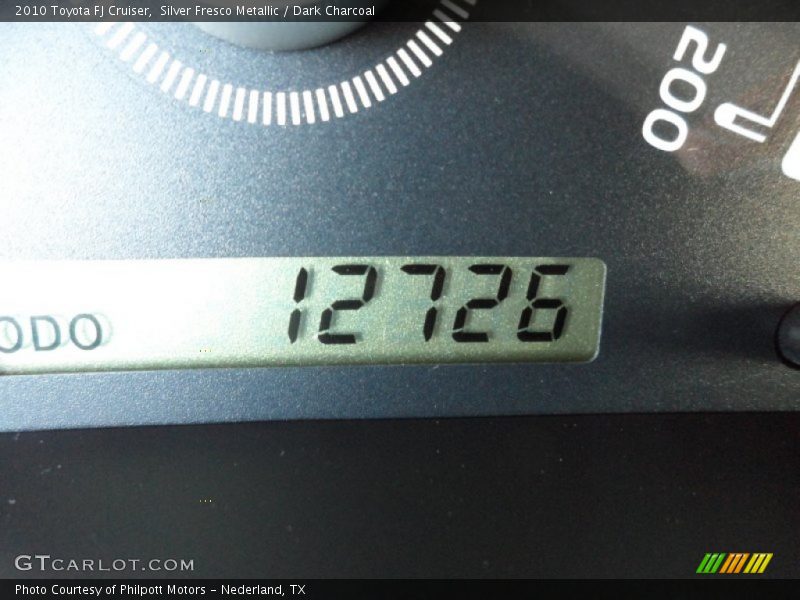 Silver Fresco Metallic / Dark Charcoal 2010 Toyota FJ Cruiser