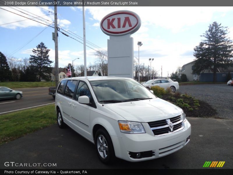 Stone White / Medium Slate Gray/Light Shale 2008 Dodge Grand Caravan SXT