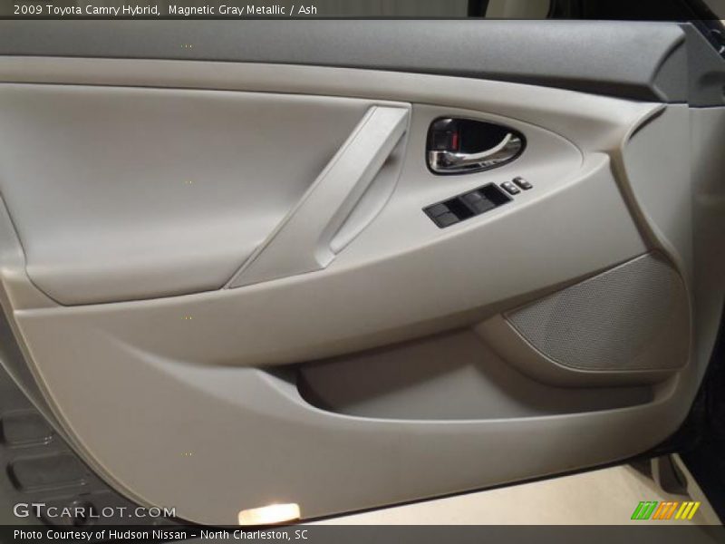 Magnetic Gray Metallic / Ash 2009 Toyota Camry Hybrid