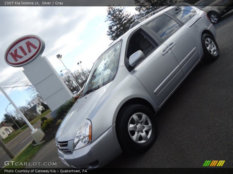 Silver / Gray 2007 Kia Sedona LX