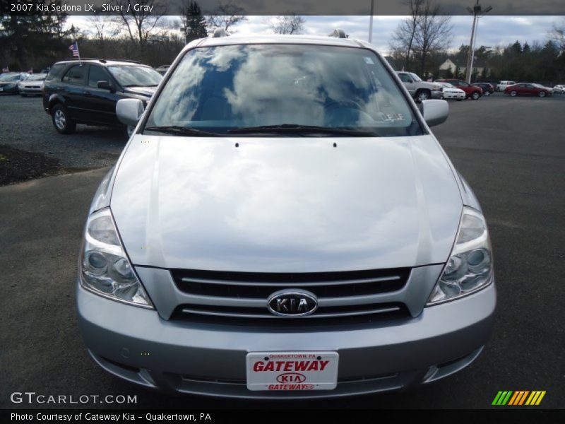 Silver / Gray 2007 Kia Sedona LX