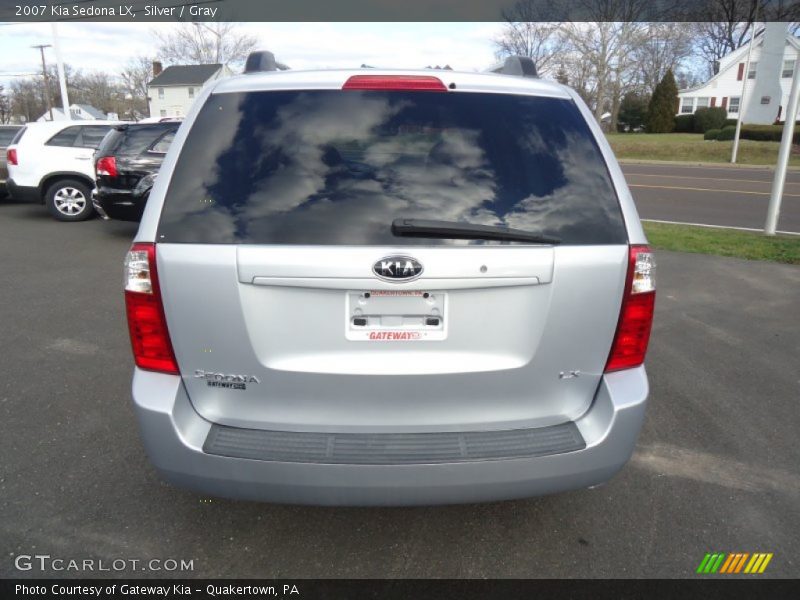 Silver / Gray 2007 Kia Sedona LX