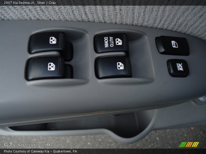 Silver / Gray 2007 Kia Sedona LX