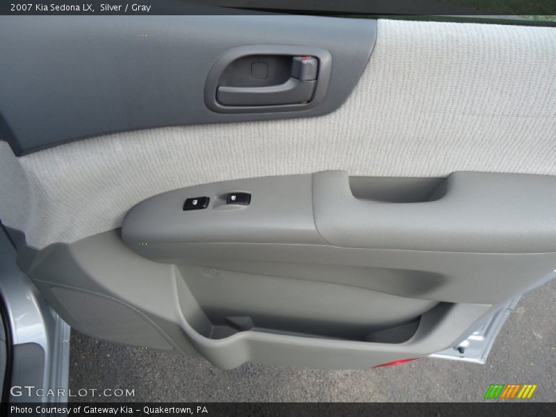 Silver / Gray 2007 Kia Sedona LX