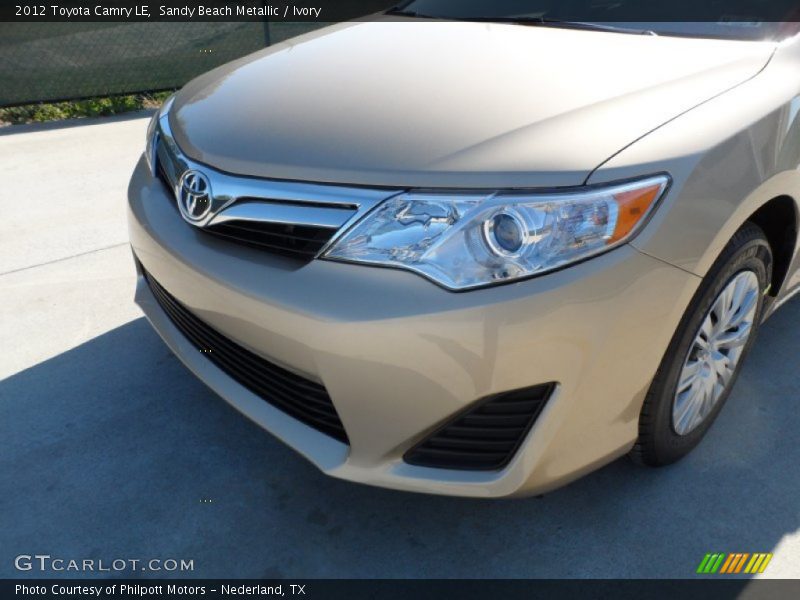 Sandy Beach Metallic / Ivory 2012 Toyota Camry LE
