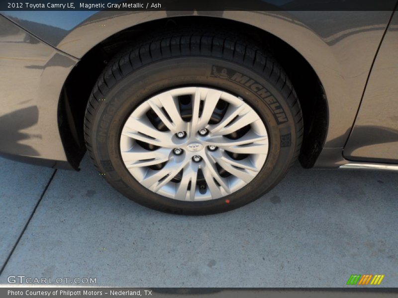 Magnetic Gray Metallic / Ash 2012 Toyota Camry LE