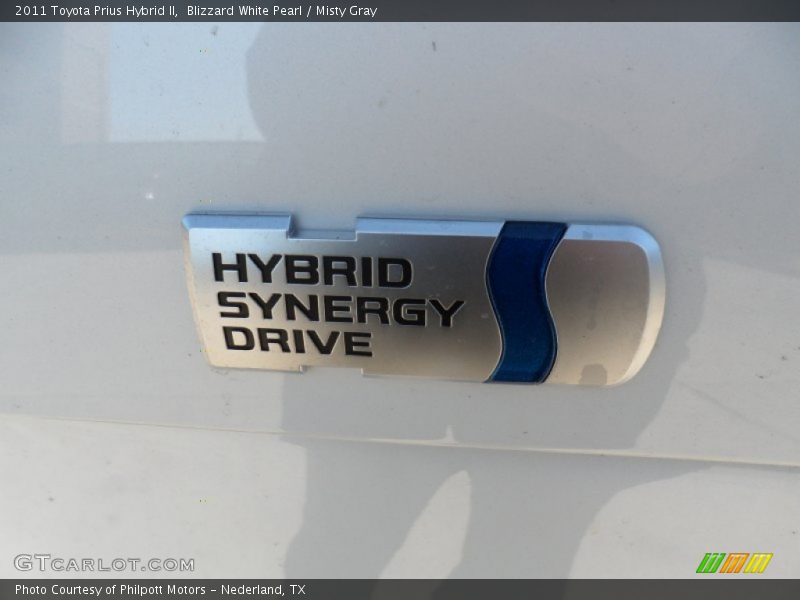 Blizzard White Pearl / Misty Gray 2011 Toyota Prius Hybrid II