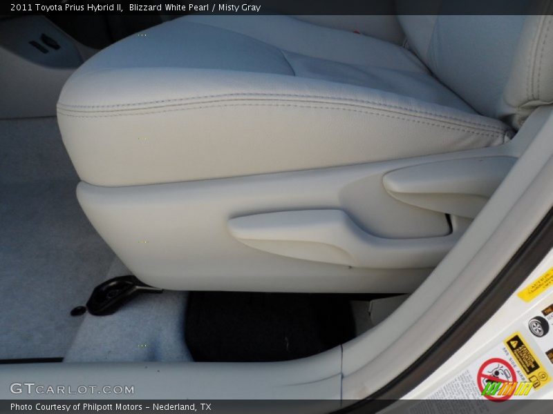 Blizzard White Pearl / Misty Gray 2011 Toyota Prius Hybrid II