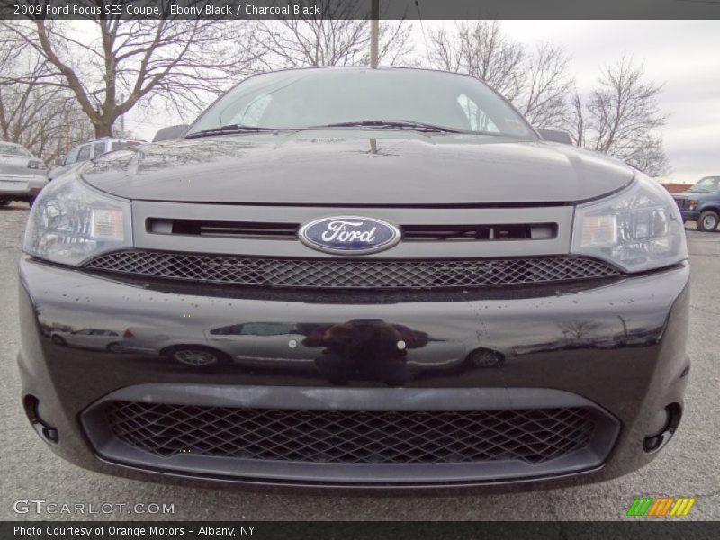 Ebony Black / Charcoal Black 2009 Ford Focus SES Coupe