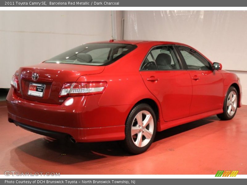 Barcelona Red Metallic / Dark Charcoal 2011 Toyota Camry SE
