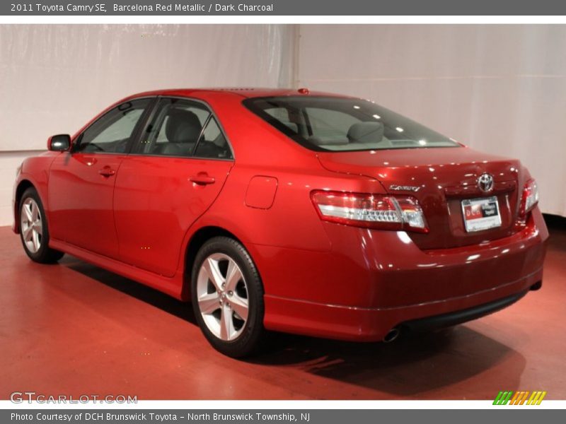 Barcelona Red Metallic / Dark Charcoal 2011 Toyota Camry SE