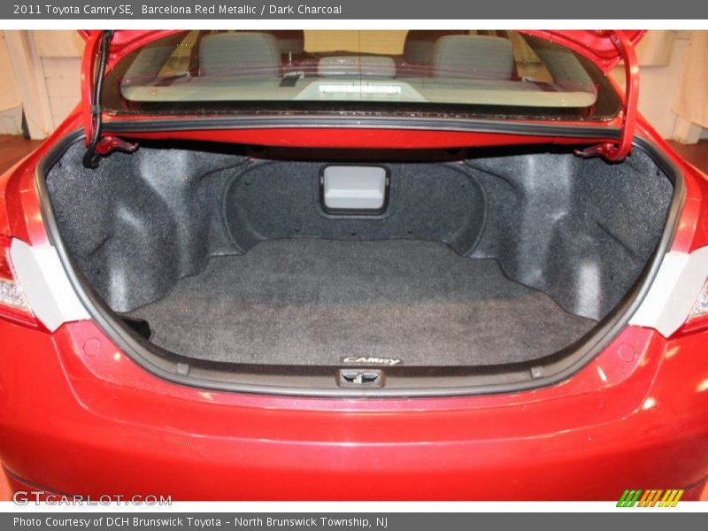 Barcelona Red Metallic / Dark Charcoal 2011 Toyota Camry SE
