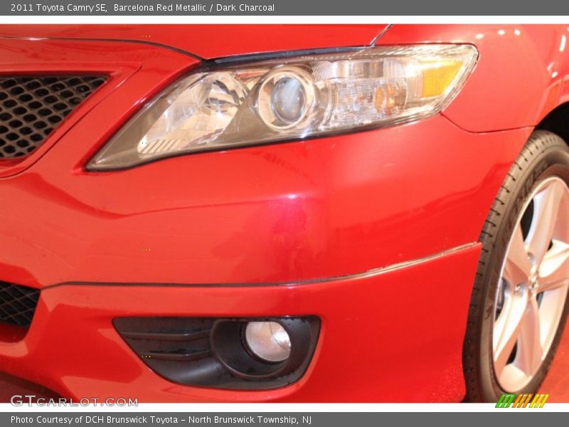 Barcelona Red Metallic / Dark Charcoal 2011 Toyota Camry SE