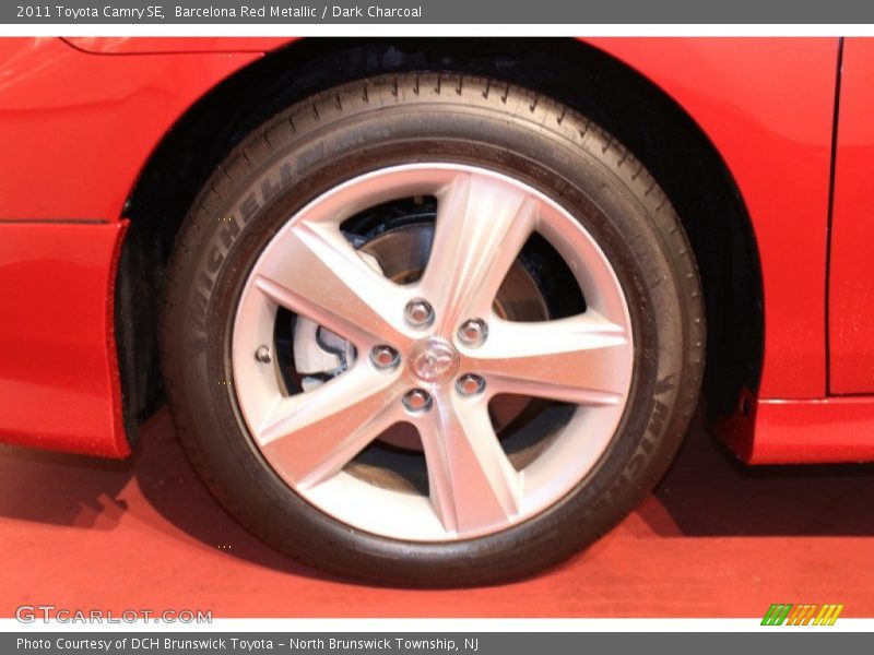 Barcelona Red Metallic / Dark Charcoal 2011 Toyota Camry SE