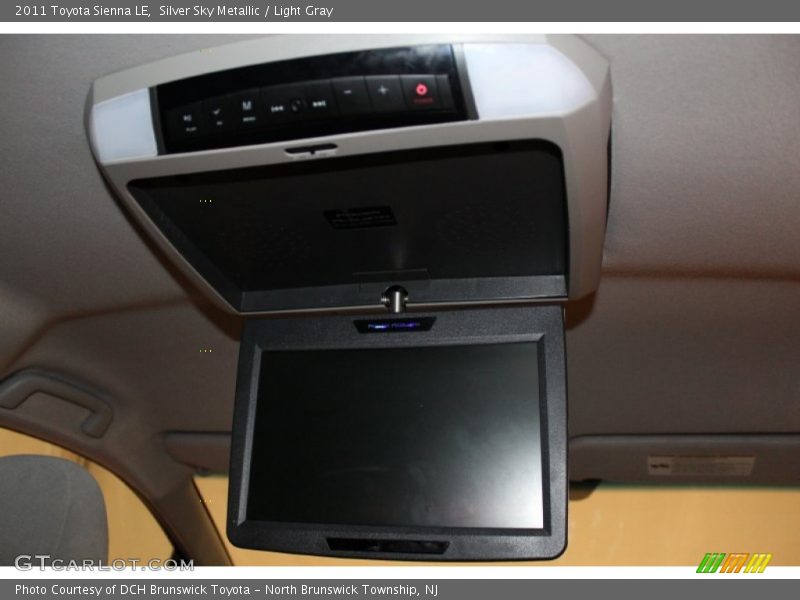 Silver Sky Metallic / Light Gray 2011 Toyota Sienna LE