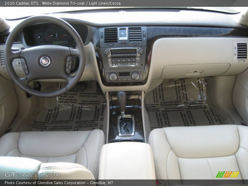 White Diamond Tri-coat / Light Linen/Cocoa 2010 Cadillac DTS