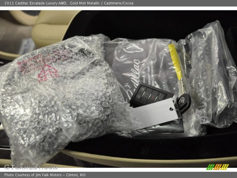 Gold Mist Metallic / Cashmere/Cocoa 2011 Cadillac Escalade Luxury AWD