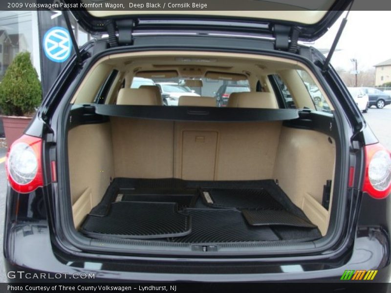 Deep Black / Cornsilk Beige 2009 Volkswagen Passat Komfort Wagon