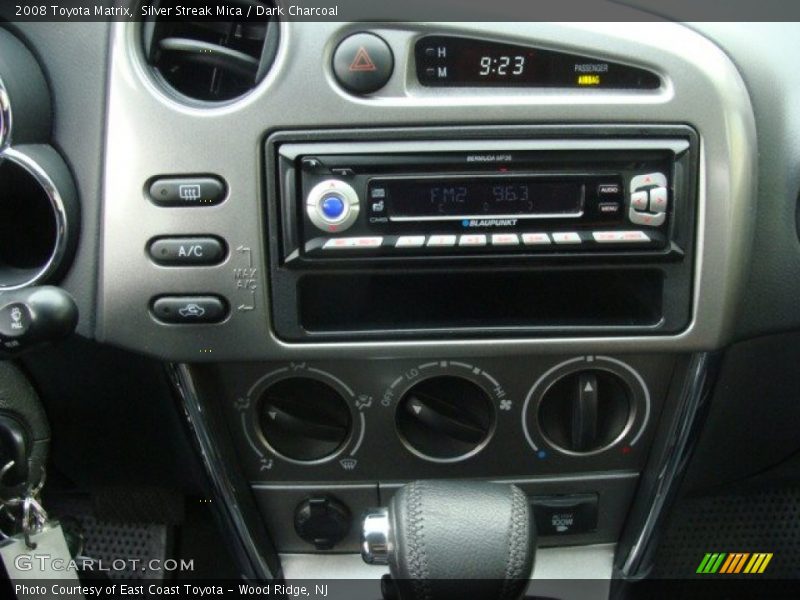 Silver Streak Mica / Dark Charcoal 2008 Toyota Matrix