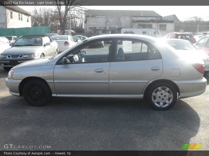Light Silver / Gray 2002 Kia Rio Sedan