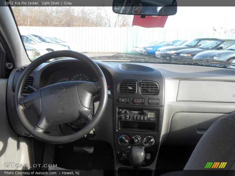 Light Silver / Gray 2002 Kia Rio Sedan