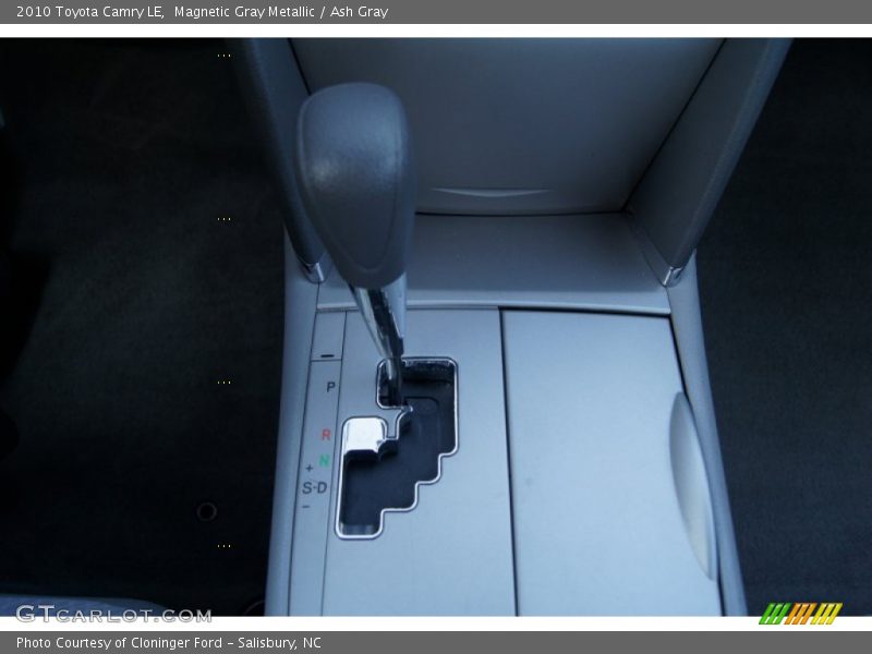 Magnetic Gray Metallic / Ash Gray 2010 Toyota Camry LE