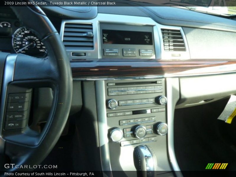 Tuxedo Black Metallic / Charcoal Black 2009 Lincoln MKS Sedan