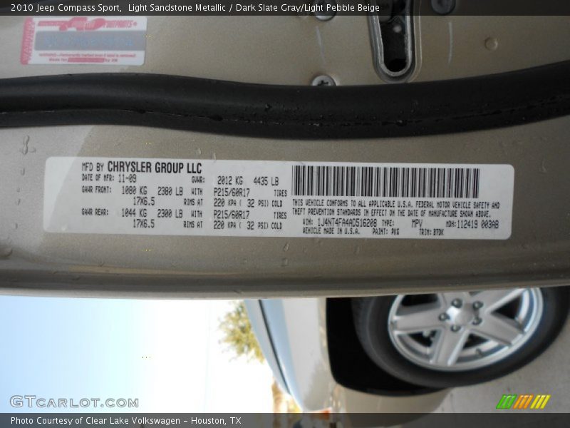 Light Sandstone Metallic / Dark Slate Gray/Light Pebble Beige 2010 Jeep Compass Sport