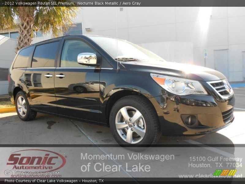 Nocturne Black Metallic / Aero Gray 2012 Volkswagen Routan SEL Premium