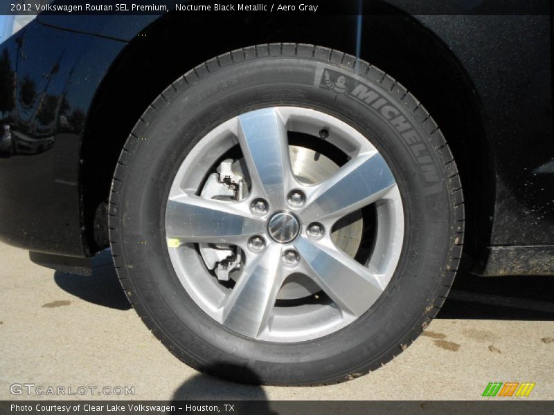 Nocturne Black Metallic / Aero Gray 2012 Volkswagen Routan SEL Premium