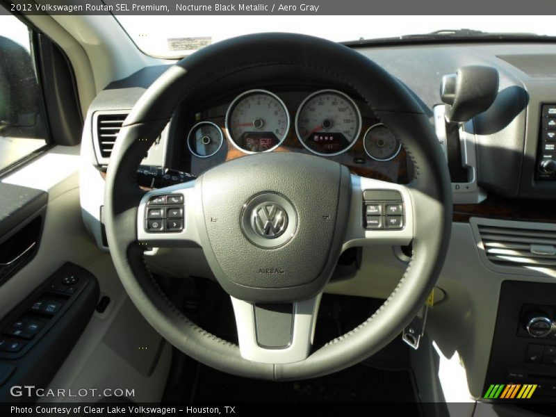 Nocturne Black Metallic / Aero Gray 2012 Volkswagen Routan SEL Premium