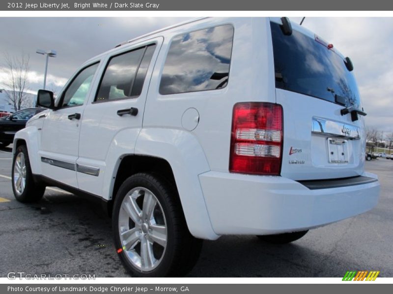 Bright White / Dark Slate Gray 2012 Jeep Liberty Jet