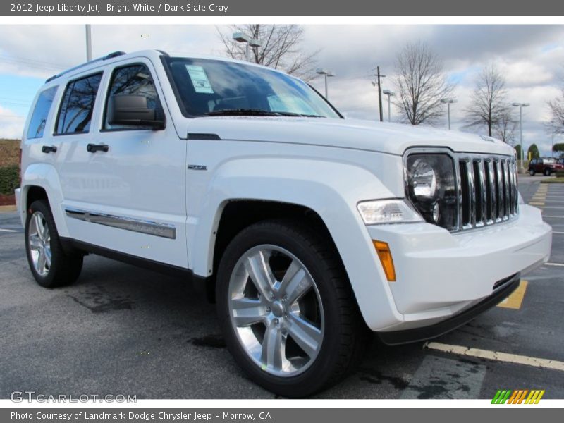 Bright White / Dark Slate Gray 2012 Jeep Liberty Jet