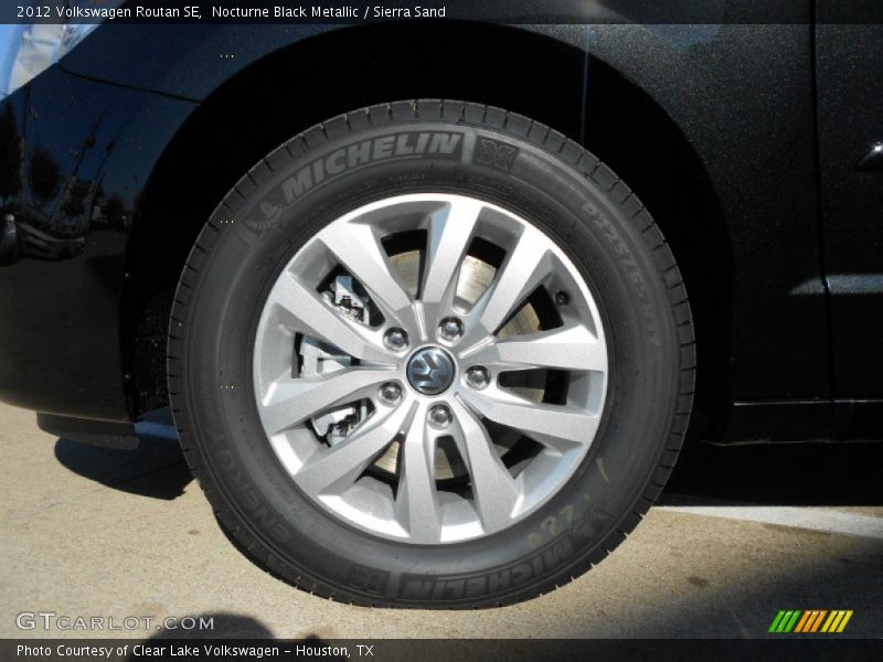 Nocturne Black Metallic / Sierra Sand 2012 Volkswagen Routan SE