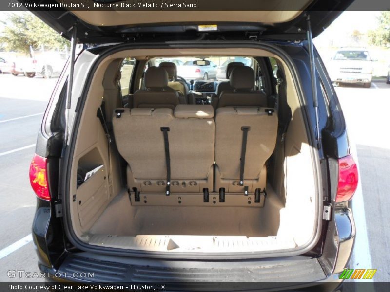 Nocturne Black Metallic / Sierra Sand 2012 Volkswagen Routan SE