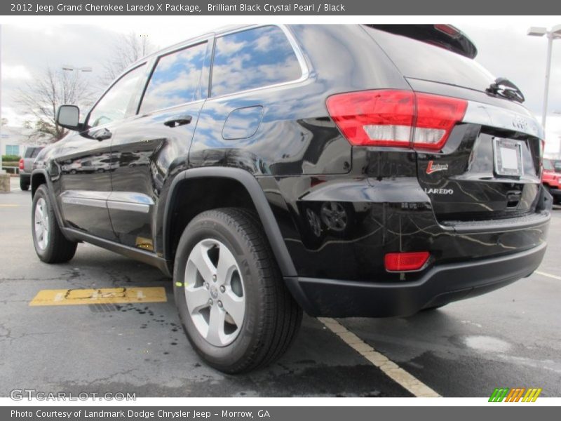 Brilliant Black Crystal Pearl / Black 2012 Jeep Grand Cherokee Laredo X Package