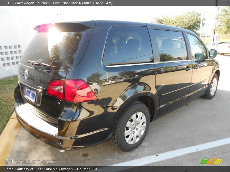 Nocturne Black Metallic / Aero Gray 2012 Volkswagen Routan S