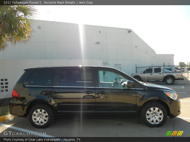 Nocturne Black Metallic / Aero Gray 2012 Volkswagen Routan S