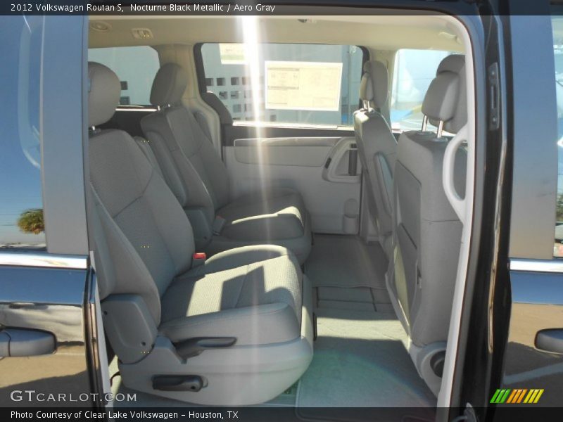Nocturne Black Metallic / Aero Gray 2012 Volkswagen Routan S